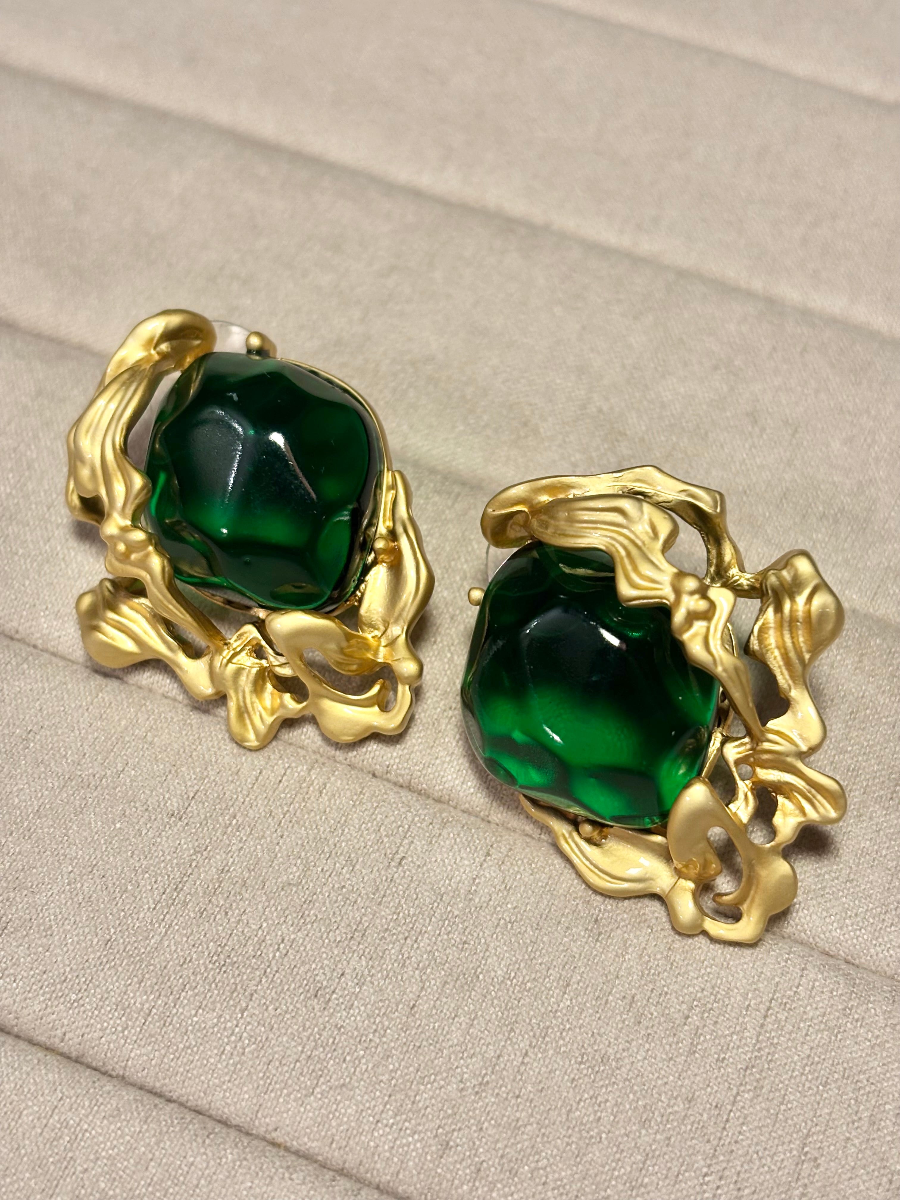 EMERALD LAGOON STUDS