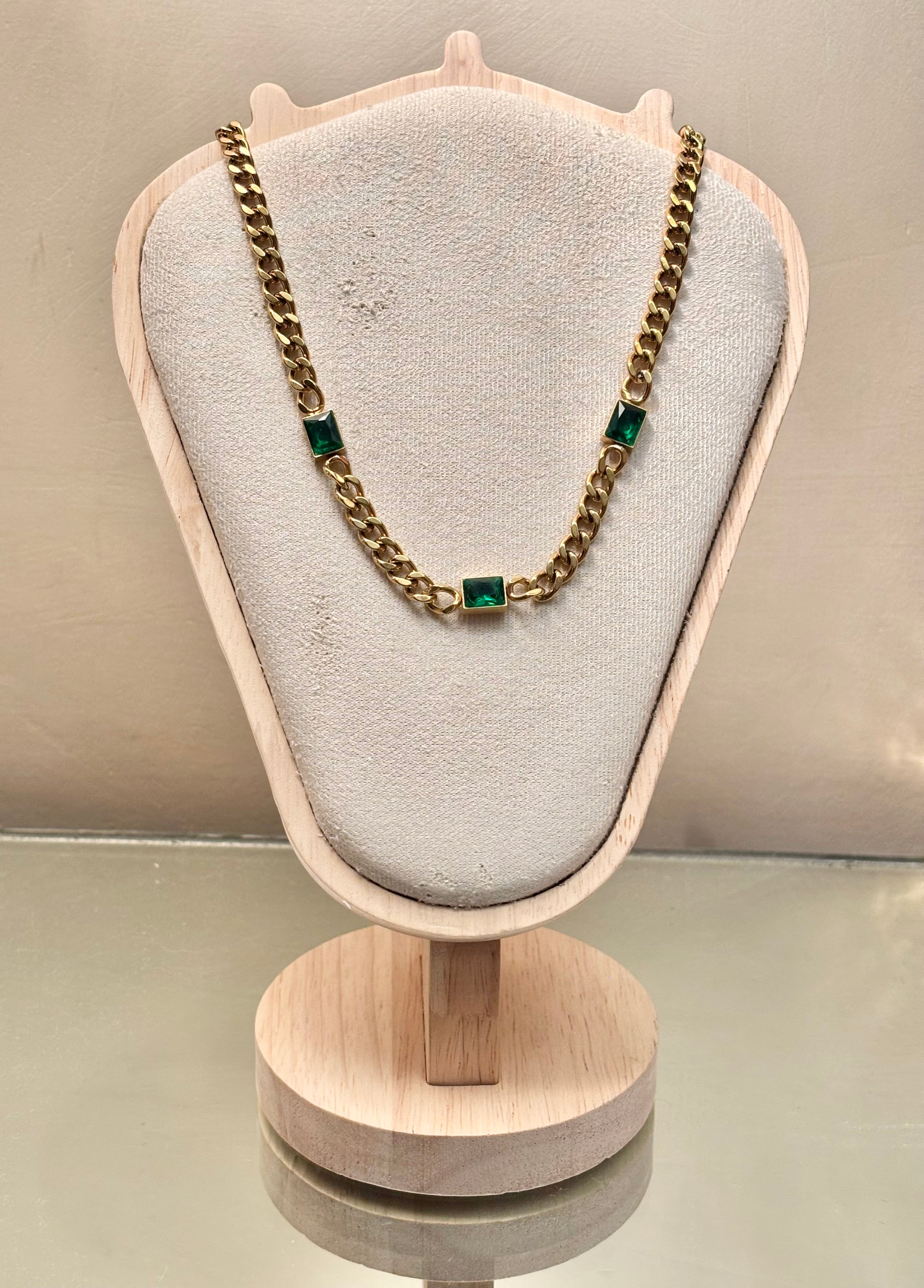 EMERALD EMPRESS CURB CHAIN