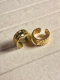 CUTOUT CHAIN BAND