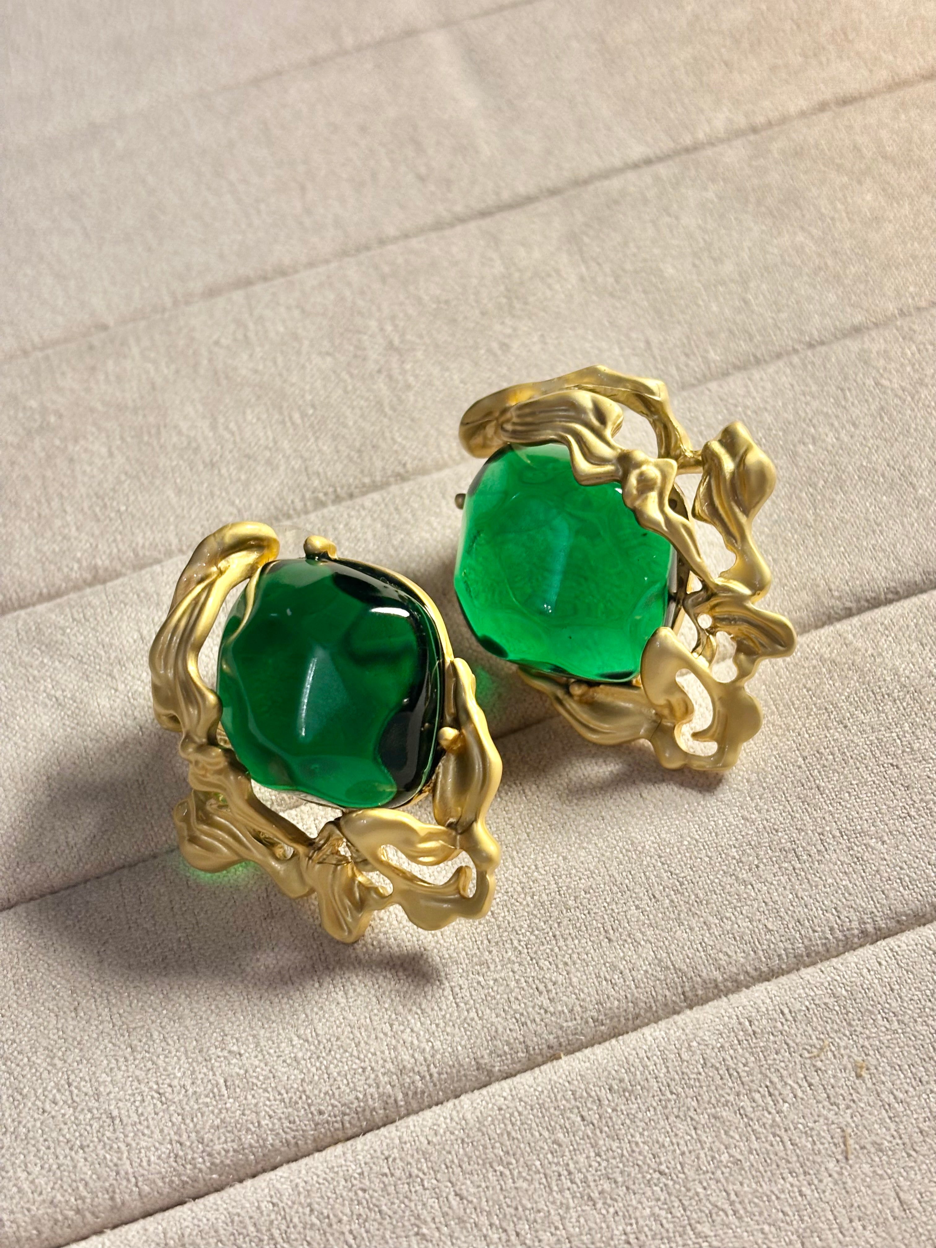 EMERALD LAGOON STUDS