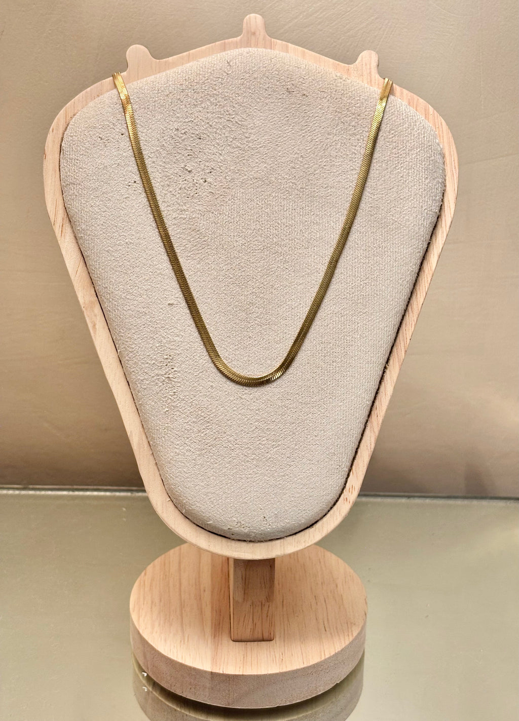 SLEEK HERRINGBONE CHAIN